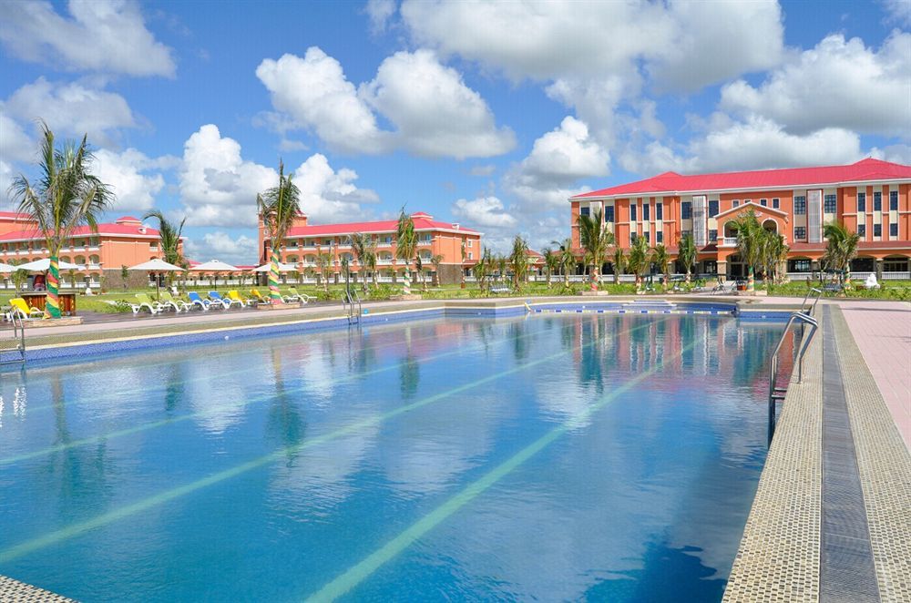 Golden Peacock Resort Hotel بيرا المظهر الخارجي الصورة