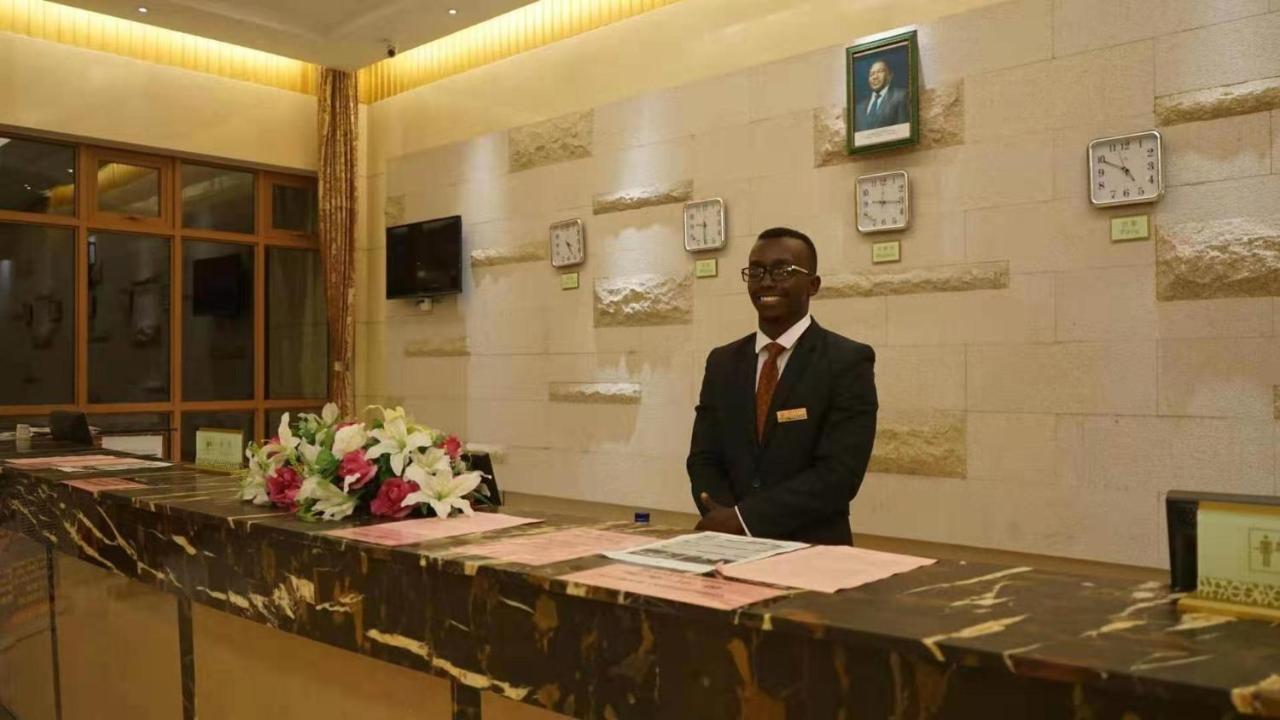 Golden Peacock Resort Hotel بيرا المظهر الخارجي الصورة