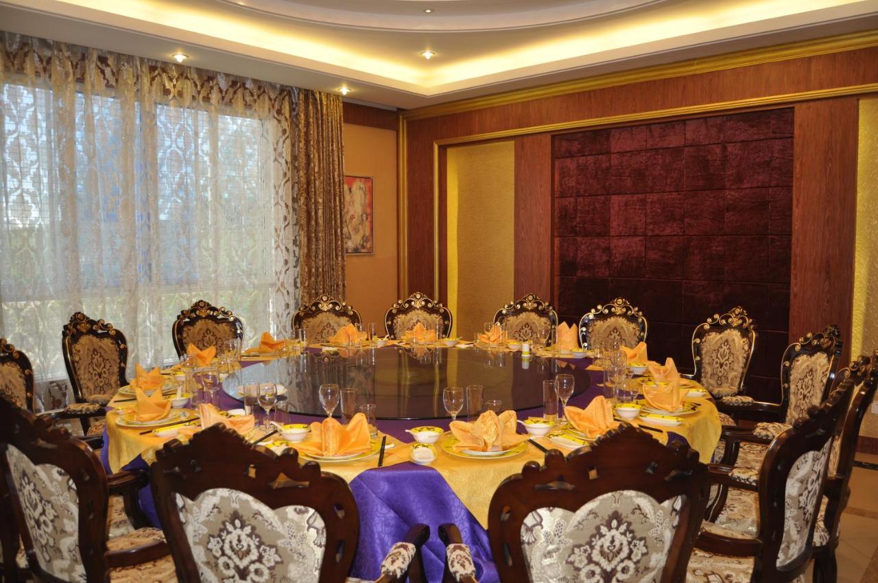 Golden Peacock Resort Hotel بيرا المظهر الخارجي الصورة